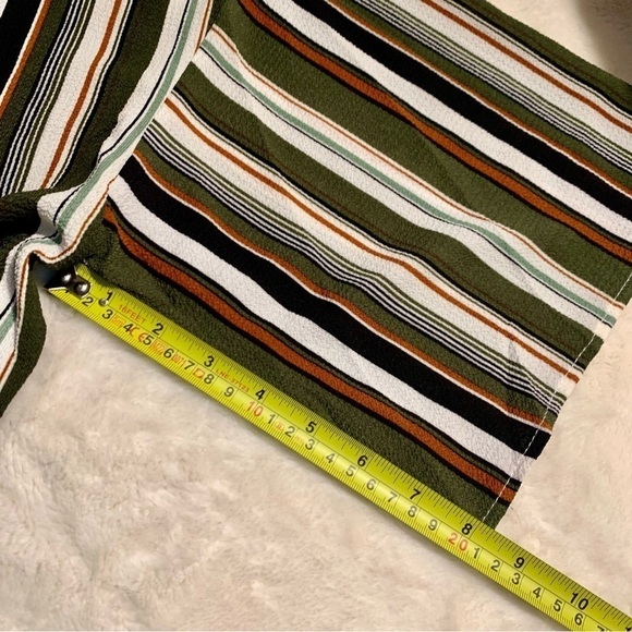 NWT Boutique Top Small Hyped Unicorn Betty Slimming Vertical Stripe Army Buttons - Picture 13 of 16